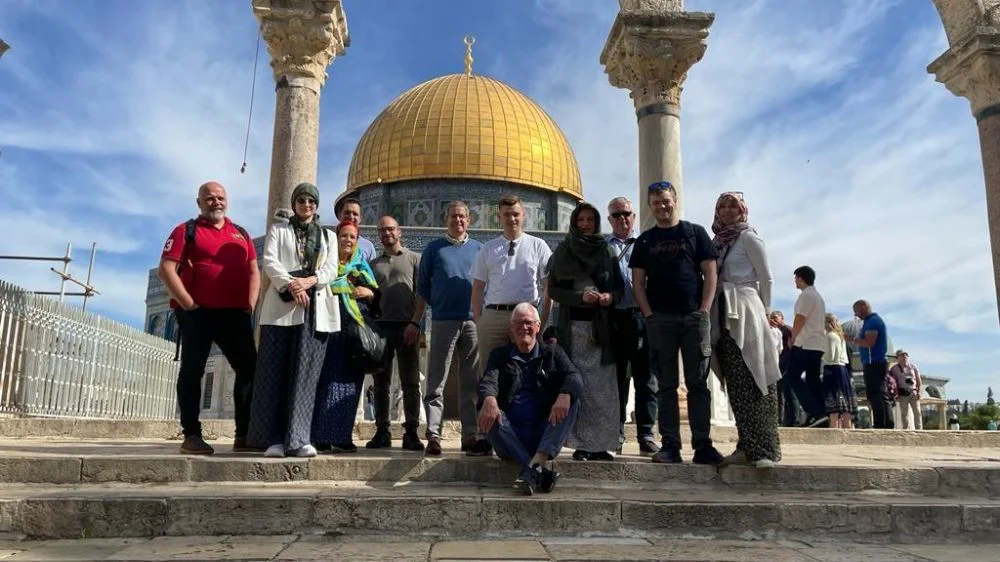 Unternehmergruppe beim Besuch des Felsendoms in Israel während einer innovationsorientierten Delegationsreise.